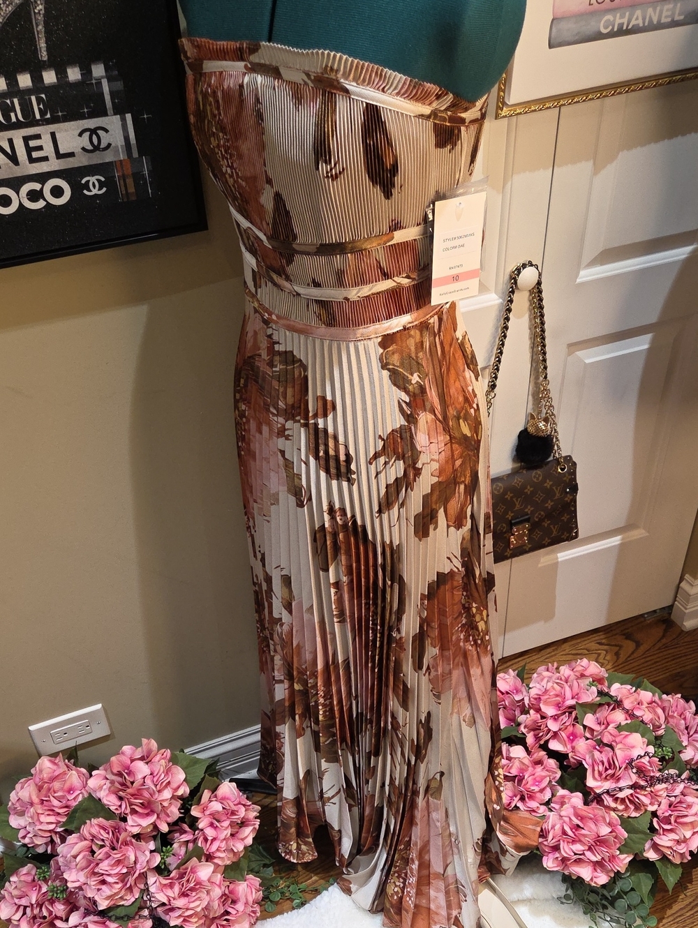 Nwt 14, 12, 10, 8 Taylor Strapless Pleated Floral Maxi Dress in Cream and Brown - Picture 14 of 16
